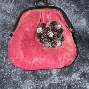 Elegant Pink Leather coin bag with Floral Accents